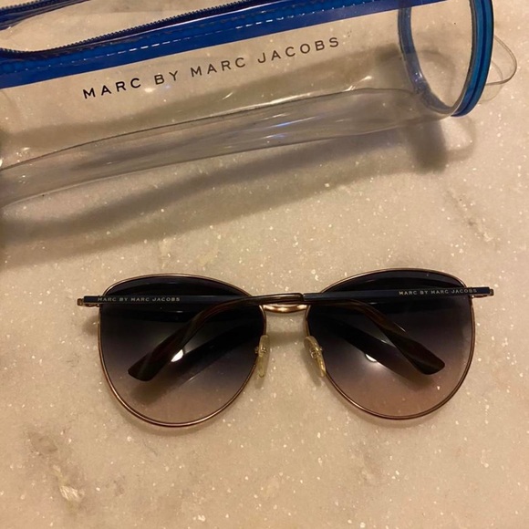 Women’s Marc By Marc Jacobs Blue Sunglasses
MMJ 250/S XWD/I4 ☀️🕶 - Picture 3 of 4